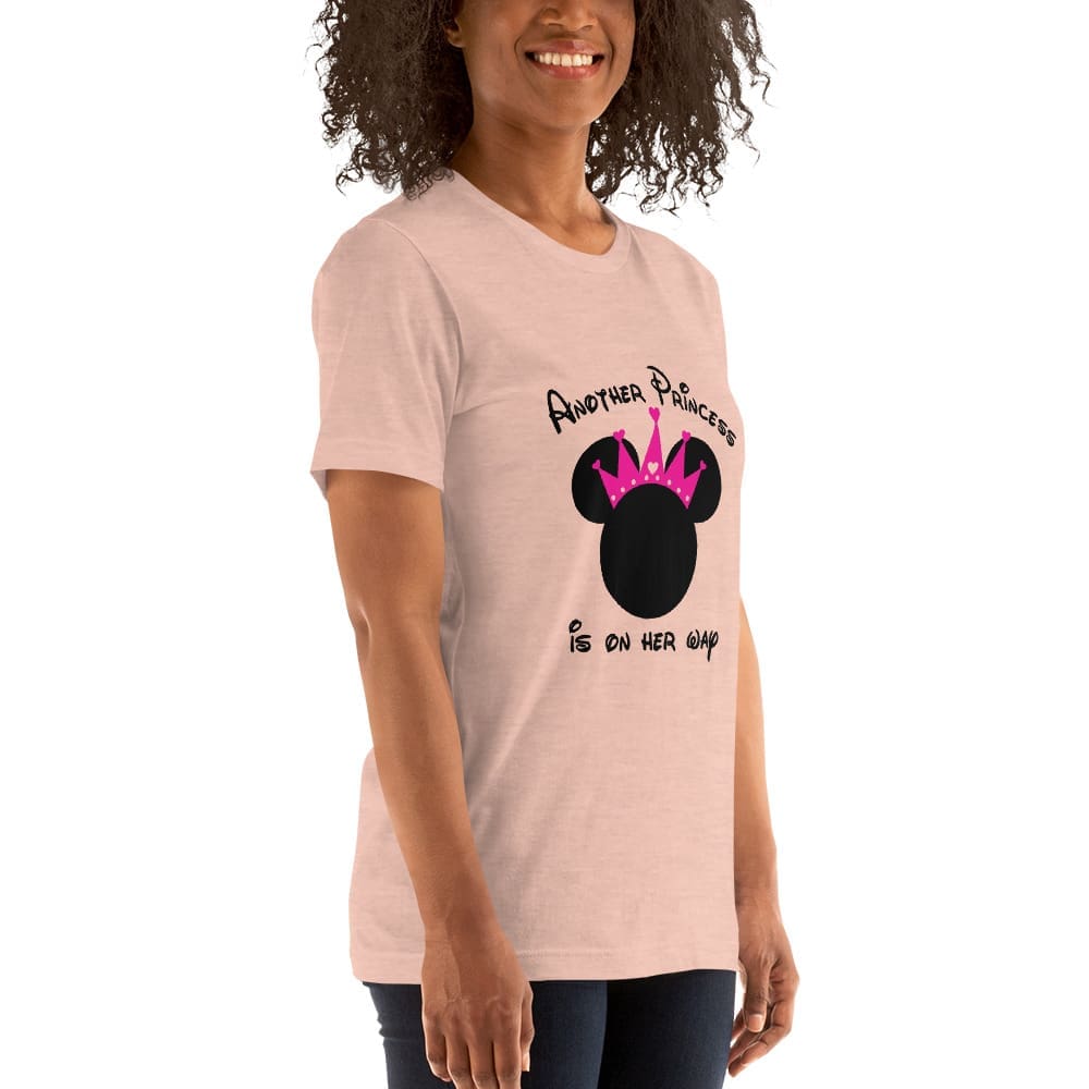 Camiseta mujer Another princess is on her way - Imagen 33