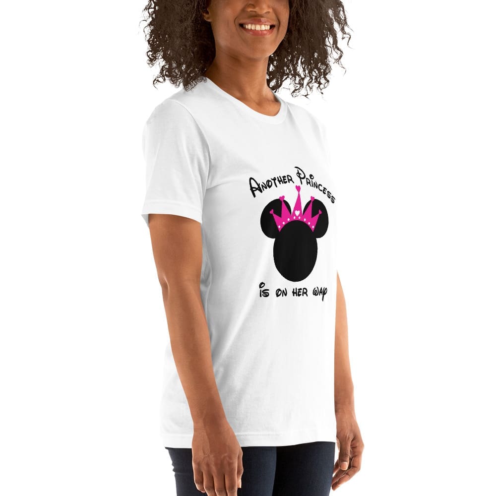 Camiseta mujer Another princess is on her way - Imagen 57