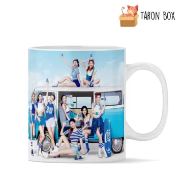 Tazas chicas Twice en la playa